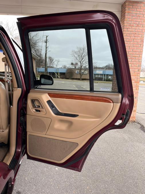 1999 Jeep Grand Cherokee 4dr Limited 4WD, available for sale in New Britain, Connecticut | Supreme Automotive. New Britain, Connecticut 1999 Jeep Grand Cherokee 4dr Limited 4WD, available for sale in New Britain, Connecticut | Supreme Automotive. New Britain, Connecticut