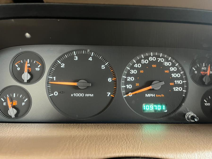 1999 Jeep Grand Cherokee 4dr Limited 4WD, available for sale in New Britain, Connecticut | Supreme Automotive. New Britain, Connecticut 1999 Jeep Grand Cherokee 4dr Limited 4WD, available for sale in New Britain, Connecticut | Supreme Automotive. New Britain, Connecticut