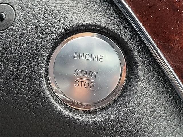 2012 Mercedes-benz S-class S 550, available for sale in Stratford, Connecticut | Wiz Leasing Inc. Stratford, Connecticut 2012 Mercedes-benz S-class S 550, available for sale in Stratford, Connecticut | Wiz Leasing Inc. Stratford, Connecticut