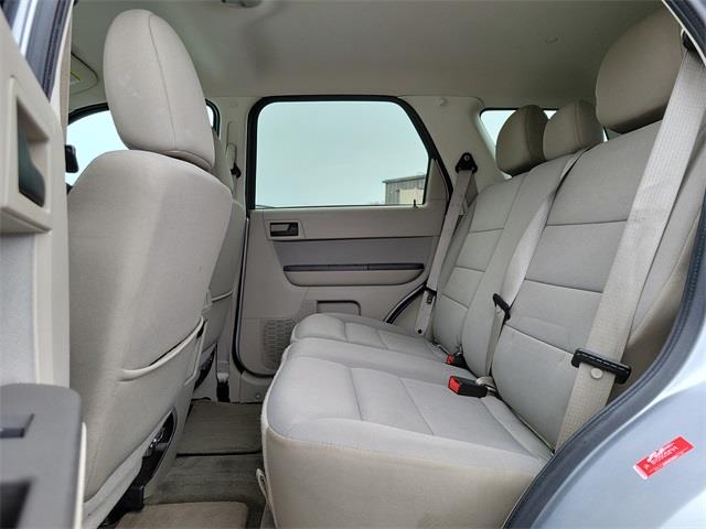 2011 Ford Escape XLT, available for sale in Stratford, Connecticut | Wiz Leasing Inc. Stratford, Connecticut 2011 Ford Escape XLT, available for sale in Stratford, Connecticut | Wiz Leasing Inc. Stratford, Connecticut