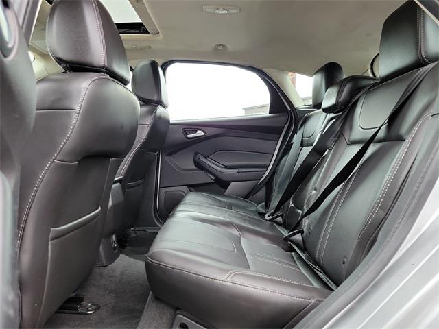 2013 Ford Focus SE, available for sale in Stratford, Connecticut | Wiz Leasing Inc. Stratford, Connecticut 2013 Ford Focus SE, available for sale in Stratford, Connecticut | Wiz Leasing Inc. Stratford, Connecticut