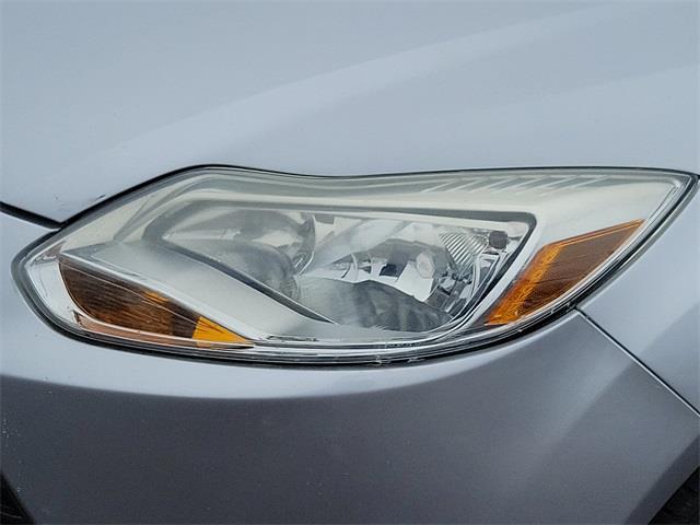 2013 Ford Focus SE, available for sale in Stratford, Connecticut | Wiz Leasing Inc. Stratford, Connecticut 2013 Ford Focus SE, available for sale in Stratford, Connecticut | Wiz Leasing Inc. Stratford, Connecticut