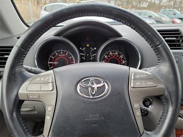 2010 Toyota Highlander Limited, available for sale in Stratford, Connecticut | Wiz Leasing Inc. Stratford, Connecticut 2010 Toyota Highlander Limited, available for sale in Stratford, Connecticut | Wiz Leasing Inc. Stratford, Connecticut