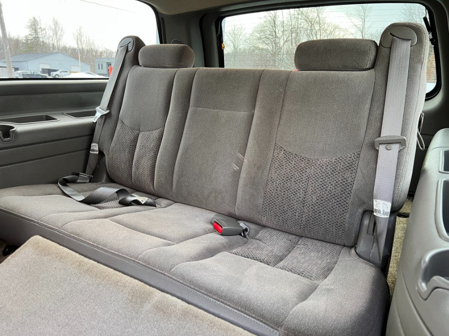 2003 Chevrolet Suburban 4dr 1500 4WD LS, available for sale in Ortonville, Michigan | Marsh Auto Sales LLC. Ortonville, Michigan 2003 Chevrolet Suburban 4dr 1500 4WD LS, available for sale in Ortonville, Michigan | Marsh Auto Sales LLC. Ortonville, Michigan