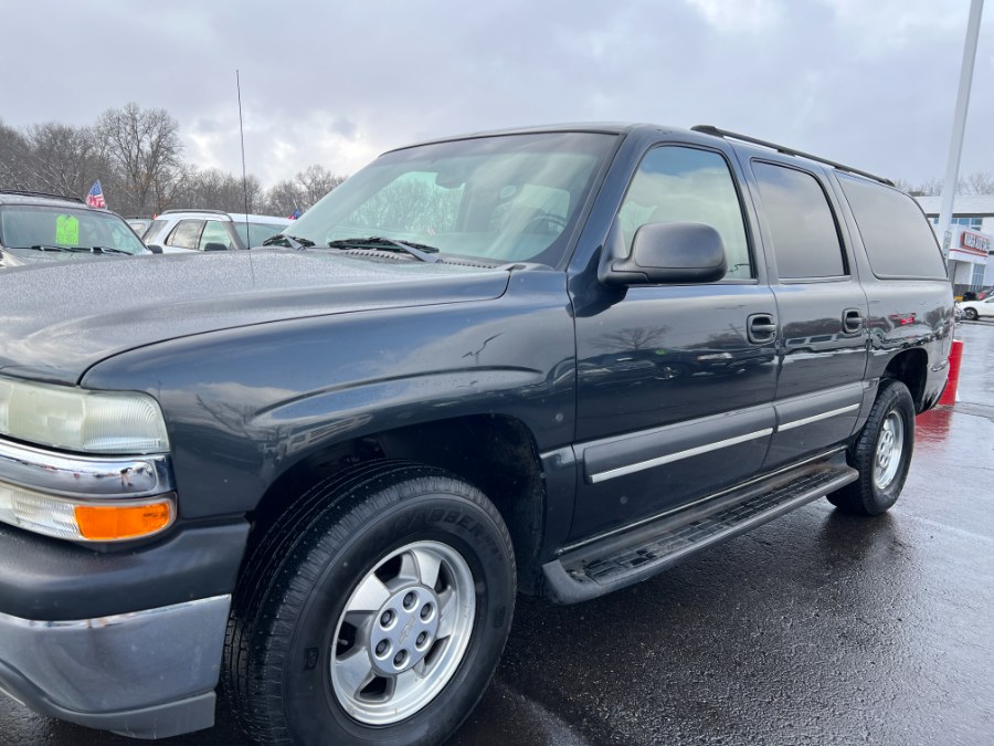 2003 Chevrolet Suburban 4dr 1500 4WD LS, available for sale in Ortonville, Michigan | Marsh Auto Sales LLC. Ortonville, Michigan 2003 Chevrolet Suburban 4dr 1500 4WD LS, available for sale in Ortonville, Michigan | Marsh Auto Sales LLC. Ortonville, Michigan