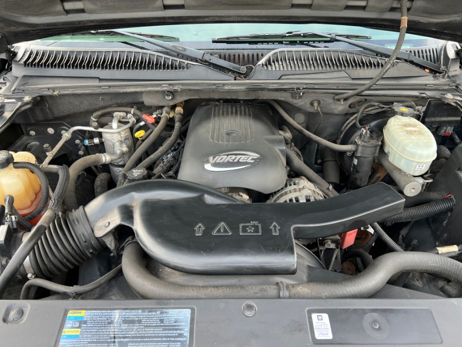 2003 Chevrolet Suburban 4dr 1500 4WD LS, available for sale in Ortonville, Michigan | Marsh Auto Sales LLC. Ortonville, Michigan 2003 Chevrolet Suburban 4dr 1500 4WD LS, available for sale in Ortonville, Michigan | Marsh Auto Sales LLC. Ortonville, Michigan