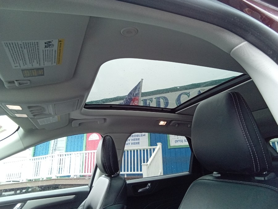 2021 Ford Escape SEL AWD, available for sale in Irvington, New Jersey | NJ Used Cars Center. Irvington, New Jersey 2021 Ford Escape SEL AWD, available for sale in Irvington, New Jersey | NJ Used Cars Center. Irvington, New Jersey