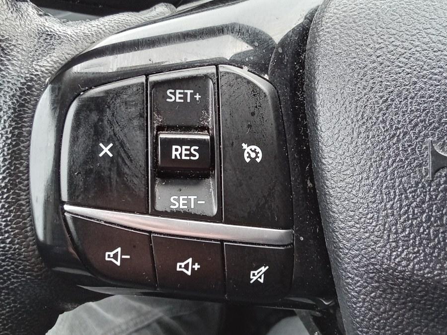 2021 Ford Escape SEL AWD, available for sale in Irvington, New Jersey | NJ Used Cars Center. Irvington, New Jersey 2021 Ford Escape SEL AWD, available for sale in Irvington, New Jersey | NJ Used Cars Center. Irvington, New Jersey