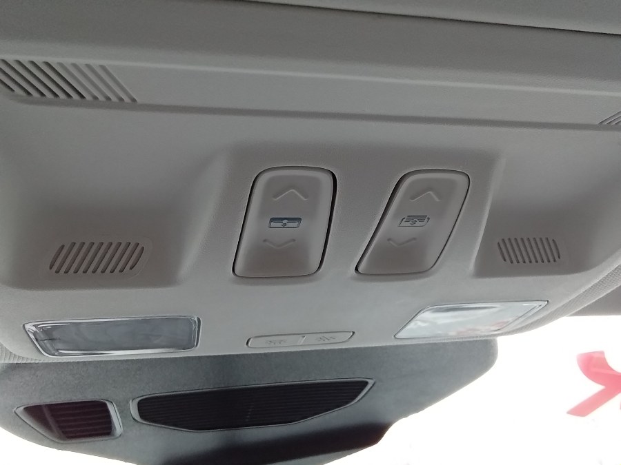 2021 Ford Escape SEL AWD, available for sale in Irvington, New Jersey | NJ Used Cars Center. Irvington, New Jersey 2021 Ford Escape SEL AWD, available for sale in Irvington, New Jersey | NJ Used Cars Center. Irvington, New Jersey