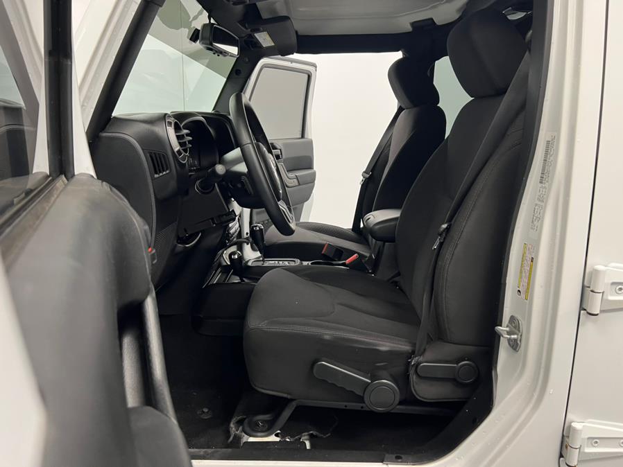 2014 Jeep Wrangler Unlimited 4WD 4dr Sport, available for sale in Elizabeth, New Jersey | M Auto Group. Elizabeth, New Jersey 2014 Jeep Wrangler Unlimited 4WD 4dr Sport, available for sale in Elizabeth, New Jersey | M Auto Group. Elizabeth, New Jersey