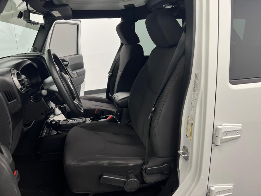 2014 Jeep Wrangler Unlimited 4WD 4dr Sport, available for sale in Elizabeth, New Jersey | M Auto Group. Elizabeth, New Jersey 2014 Jeep Wrangler Unlimited 4WD 4dr Sport, available for sale in Elizabeth, New Jersey | M Auto Group. Elizabeth, New Jersey