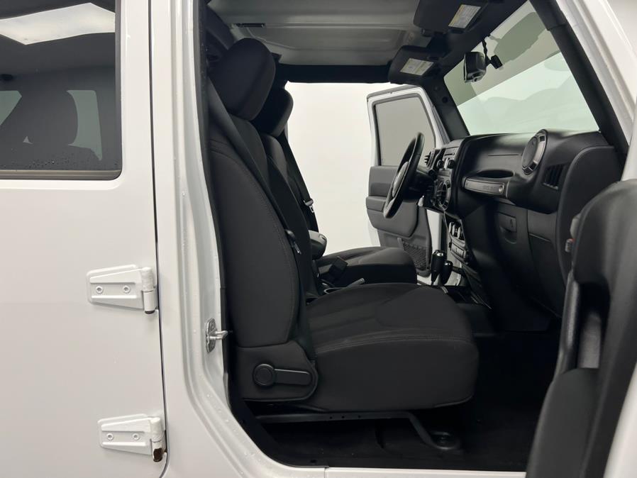 2014 Jeep Wrangler Unlimited 4WD 4dr Sport, available for sale in Elizabeth, New Jersey | M Auto Group. Elizabeth, New Jersey 2014 Jeep Wrangler Unlimited 4WD 4dr Sport, available for sale in Elizabeth, New Jersey | M Auto Group. Elizabeth, New Jersey