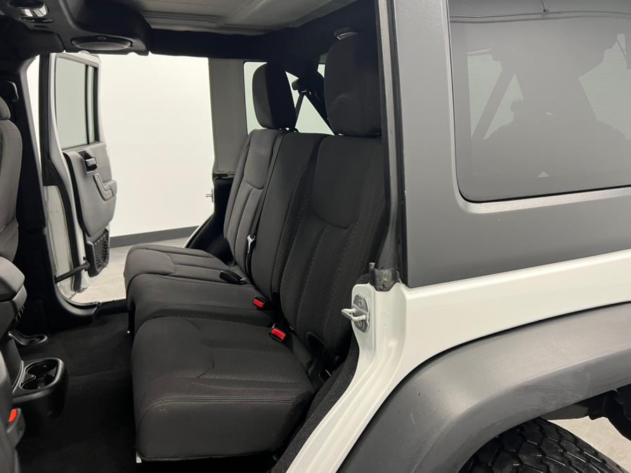 2014 Jeep Wrangler Unlimited 4WD 4dr Sport, available for sale in Elizabeth, New Jersey | M Auto Group. Elizabeth, New Jersey 2014 Jeep Wrangler Unlimited 4WD 4dr Sport, available for sale in Elizabeth, New Jersey | M Auto Group. Elizabeth, New Jersey
