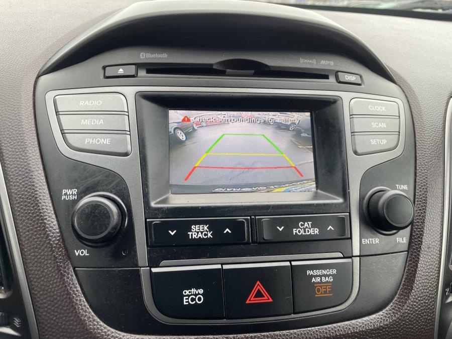 2015 Hyundai Tucson AWD 4dr SE, available for sale in Vernon, Connecticut | TD Automotive Enterprises LLC DBA Diamond Auto Cars. Vernon, Connecticut 2015 Hyundai Tucson AWD 4dr SE, available for sale in Vernon, Connecticut | TD Automotive Enterprises LLC DBA Diamond Auto Cars. Vernon, Connecticut