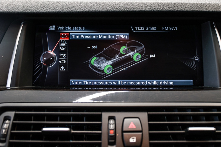 2016 BMW 5 Series 4dr Sdn 535i RWD, available for sale in ELMONT, New York | 26 Motors Long Island. ELMONT, New York 2016 BMW 5 Series 4dr Sdn 535i RWD, available for sale in ELMONT, New York | 26 Motors Long Island. ELMONT, New York