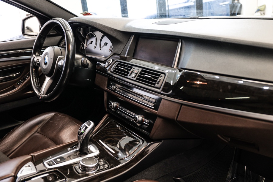 2016 BMW 5 Series 4dr Sdn 535i RWD, available for sale in ELMONT, New York | 26 Motors Long Island. ELMONT, New York 2016 BMW 5 Series 4dr Sdn 535i RWD, available for sale in ELMONT, New York | 26 Motors Long Island. ELMONT, New York