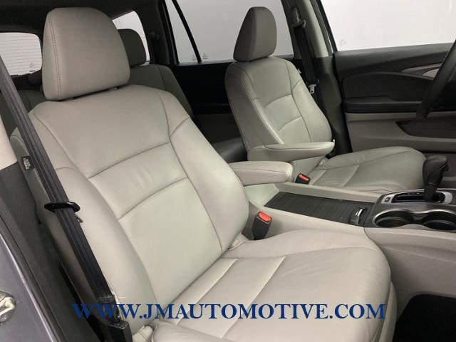 2016 Honda Pilot AWD 4dr EX-L w/Navi, available for sale in Naugatuck, Connecticut | J&M Automotive Sls&Svc LLC. Naugatuck, Connecticut 2016 Honda Pilot AWD 4dr EX-L w/Navi, available for sale in Naugatuck, Connecticut | J&M Automotive Sls&Svc LLC. Naugatuck, Connecticut