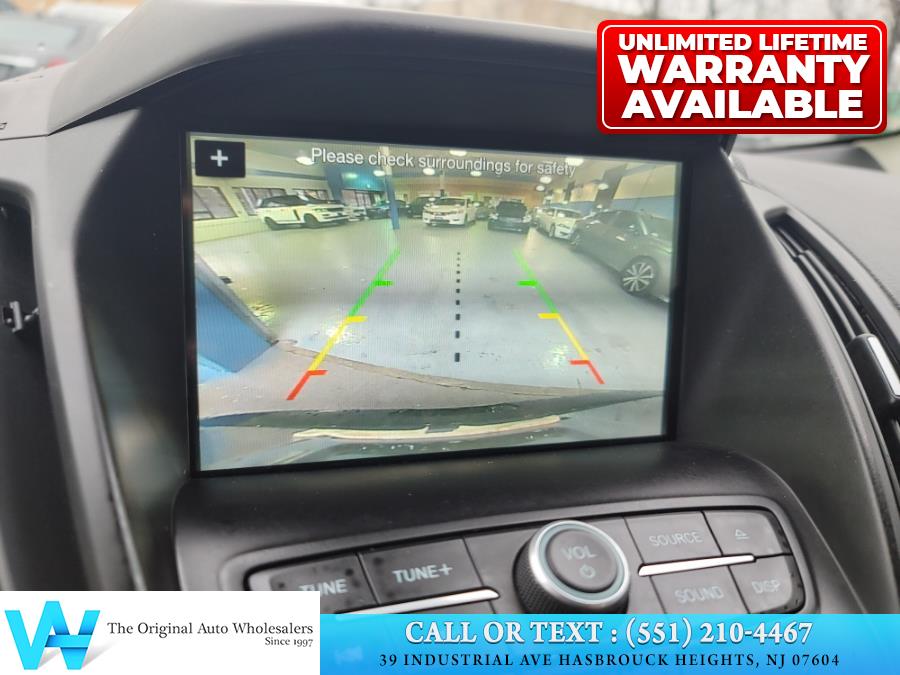 2018 Ford Escape SE 4WD, available for sale in Hasbrouck Heights, New Jersey | AW Auto & Truck Wholesalers, Inc. Hasbrouck Heights, New Jersey 2018 Ford Escape SE 4WD, available for sale in Hasbrouck Heights, New Jersey | AW Auto & Truck Wholesalers, Inc. Hasbrouck Heights, New Jersey