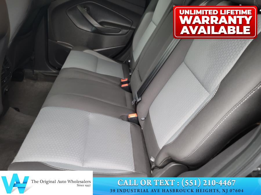 2018 Ford Escape SE 4WD, available for sale in Hasbrouck Heights, New Jersey | AW Auto & Truck Wholesalers, Inc. Hasbrouck Heights, New Jersey 2018 Ford Escape SE 4WD, available for sale in Hasbrouck Heights, New Jersey | AW Auto & Truck Wholesalers, Inc. Hasbrouck Heights, New Jersey