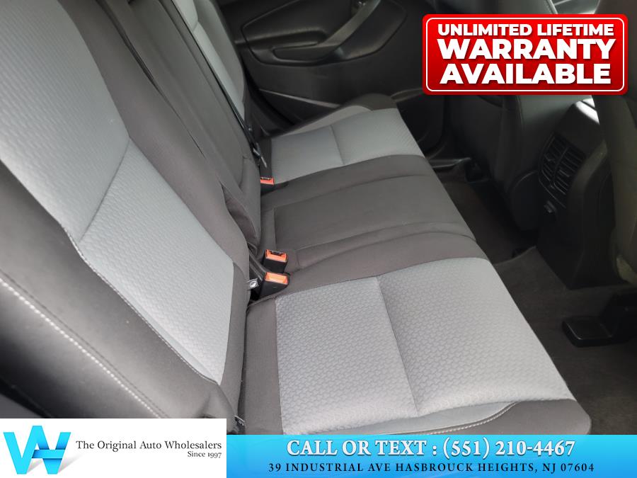 2018 Ford Escape SE 4WD, available for sale in Hasbrouck Heights, New Jersey | AW Auto & Truck Wholesalers, Inc. Hasbrouck Heights, New Jersey 2018 Ford Escape SE 4WD, available for sale in Hasbrouck Heights, New Jersey | AW Auto & Truck Wholesalers, Inc. Hasbrouck Heights, New Jersey