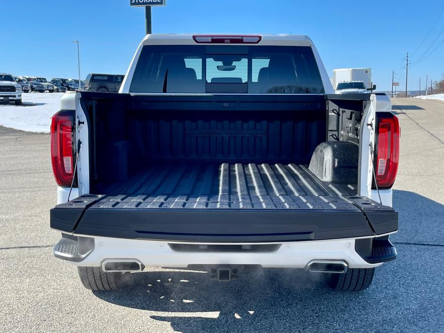 2019 GMC Sierra 1500 4WD Crew Cab 147" Denali, available for sale in Darien, Wisconsin | Geneva Motor Cars. Darien, Wisconsin 2019 GMC Sierra 1500 4WD Crew Cab 147" Denali, available for sale in Darien, Wisconsin | Geneva Motor Cars. Darien, Wisconsin
