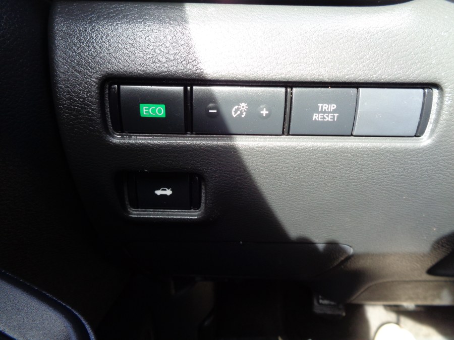 2022 Nissan Sentra SV CVT, available for sale in Valley Stream, New York | NY Auto Traders. Valley Stream, New York 2022 Nissan Sentra SV CVT, available for sale in Valley Stream, New York | NY Auto Traders. Valley Stream, New York