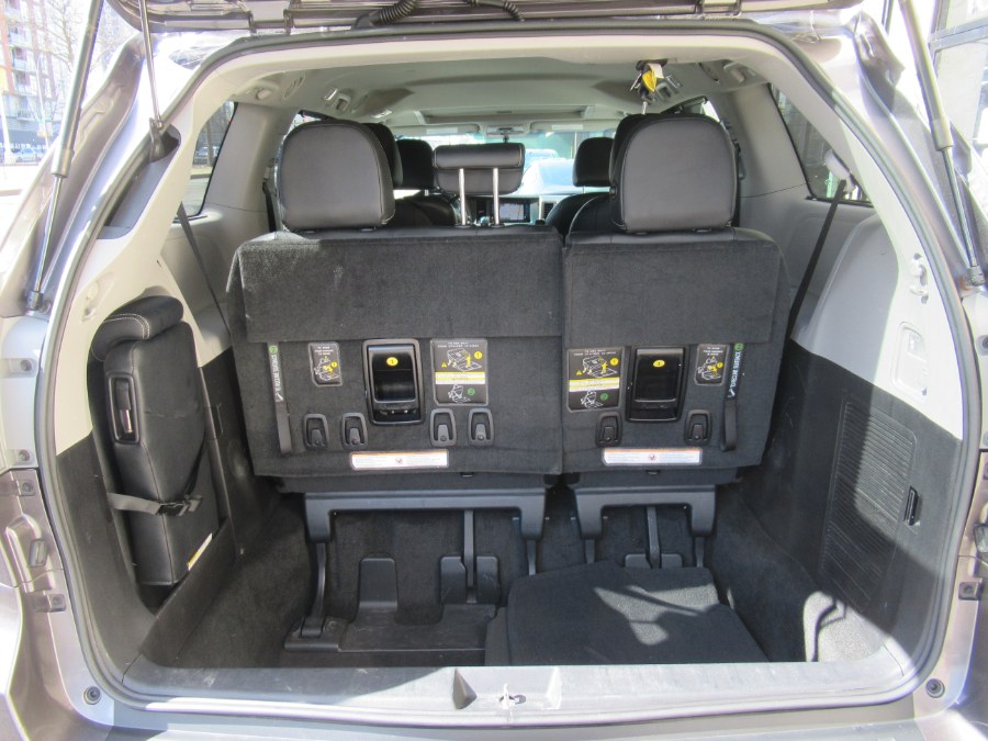 2015 Toyota Sienna 5dr 8-Pass Van SE Premium FWD (Natl), available for sale in Woodside, New York | Pepmore Auto Sales Inc.. Woodside, New York 2015 Toyota Sienna 5dr 8-Pass Van SE Premium FWD (Natl), available for sale in Woodside, New York | Pepmore Auto Sales Inc.. Woodside, New York