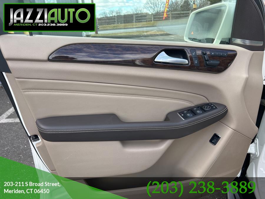 2013 Mercedes-Benz M-Class 4MATIC 4dr ML 350, available for sale in Meriden, Connecticut | Jazzi Auto Sales LLC. Meriden, Connecticut 2013 Mercedes-Benz M-Class 4MATIC 4dr ML 350, available for sale in Meriden, Connecticut | Jazzi Auto Sales LLC. Meriden, Connecticut