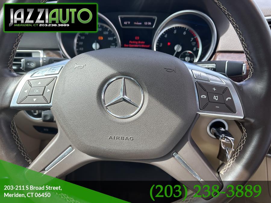 2013 Mercedes-Benz M-Class 4MATIC 4dr ML 350, available for sale in Meriden, Connecticut | Jazzi Auto Sales LLC. Meriden, Connecticut 2013 Mercedes-Benz M-Class 4MATIC 4dr ML 350, available for sale in Meriden, Connecticut | Jazzi Auto Sales LLC. Meriden, Connecticut