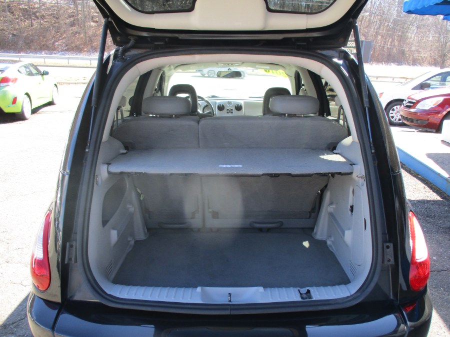 2010 Chrysler PT Cruiser Classic 4dr Wgn, available for sale in Meriden, Connecticut | Cos Central Auto. Meriden, Connecticut 2010 Chrysler PT Cruiser Classic 4dr Wgn, available for sale in Meriden, Connecticut | Cos Central Auto. Meriden, Connecticut