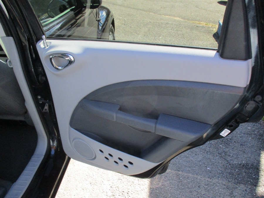 2010 Chrysler PT Cruiser Classic 4dr Wgn, available for sale in Meriden, Connecticut | Cos Central Auto. Meriden, Connecticut 2010 Chrysler PT Cruiser Classic 4dr Wgn, available for sale in Meriden, Connecticut | Cos Central Auto. Meriden, Connecticut