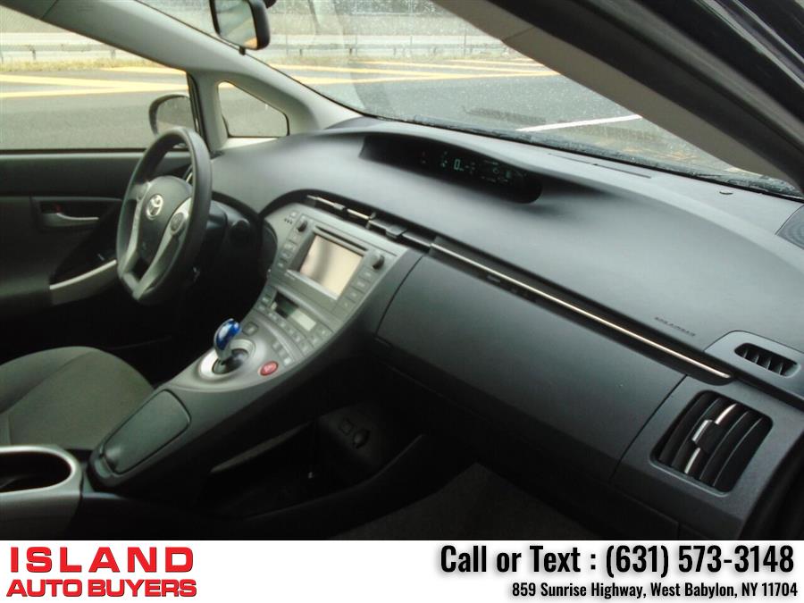 2014 Toyota Prius Three 4dr Hatchback, available for sale in West Babylon, New York | Island Auto Buyers. West Babylon, New York 2014 Toyota Prius Three 4dr Hatchback, available for sale in West Babylon, New York | Island Auto Buyers. West Babylon, New York