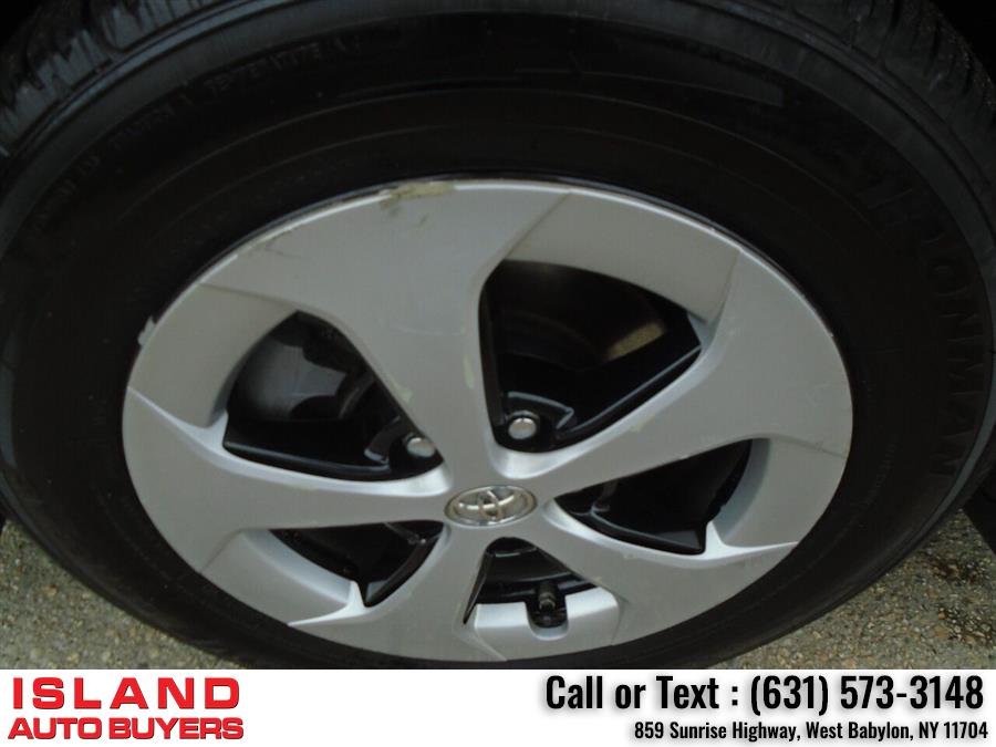 2014 Toyota Prius Three 4dr Hatchback, available for sale in West Babylon, New York | Island Auto Buyers. West Babylon, New York 2014 Toyota Prius Three 4dr Hatchback, available for sale in West Babylon, New York | Island Auto Buyers. West Babylon, New York