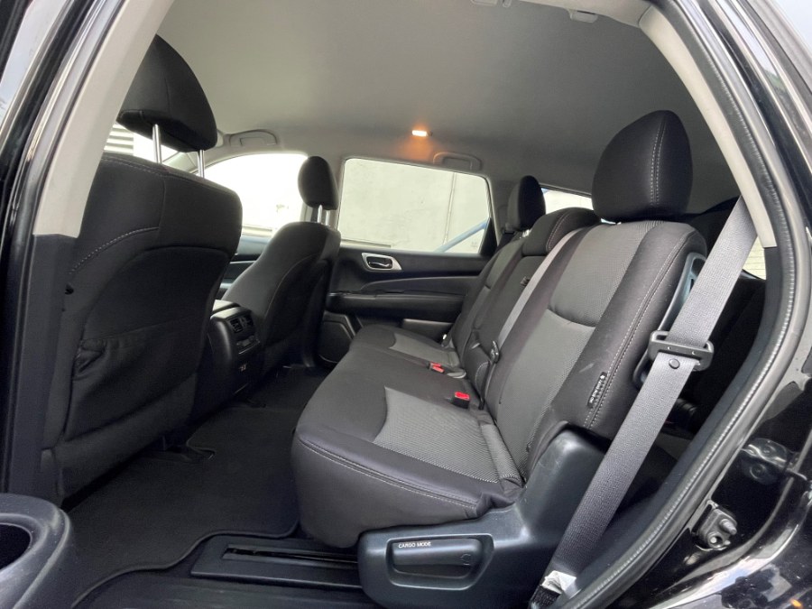 2019 Nissan Pathfinder FWD SV, available for sale in Corona, California | Green Light Auto. Corona, California 2019 Nissan Pathfinder FWD SV, available for sale in Corona, California | Green Light Auto. Corona, California