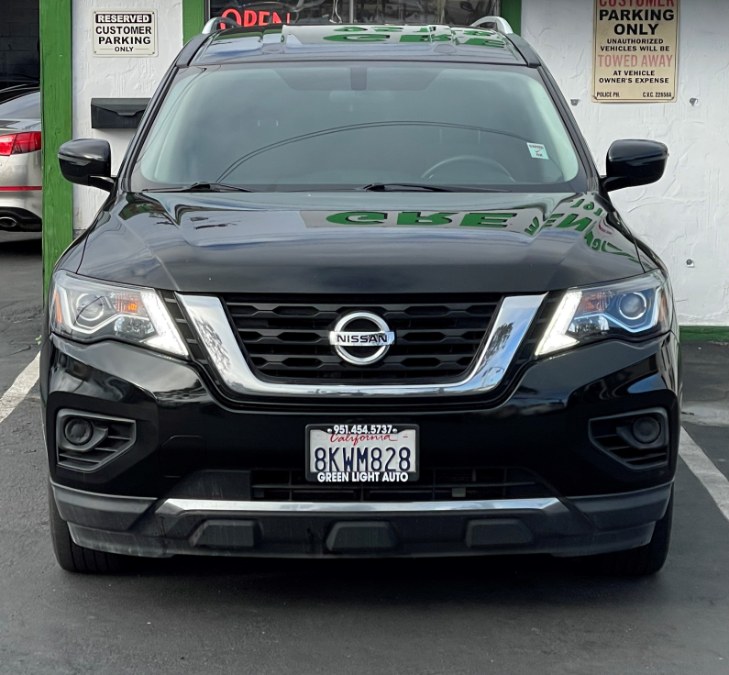 2019 Nissan Pathfinder FWD SV, available for sale in Corona, California | Green Light Auto. Corona, California 2019 Nissan Pathfinder FWD SV, available for sale in Corona, California | Green Light Auto. Corona, California