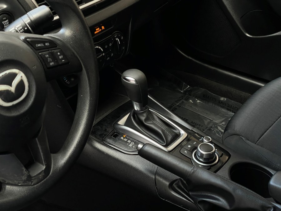 2015 Mazda Mazda3 4dr Sdn Auto i Sport, available for sale in Corona, California | Green Light Auto. Corona, California 2015 Mazda Mazda3 4dr Sdn Auto i Sport, available for sale in Corona, California | Green Light Auto. Corona, California