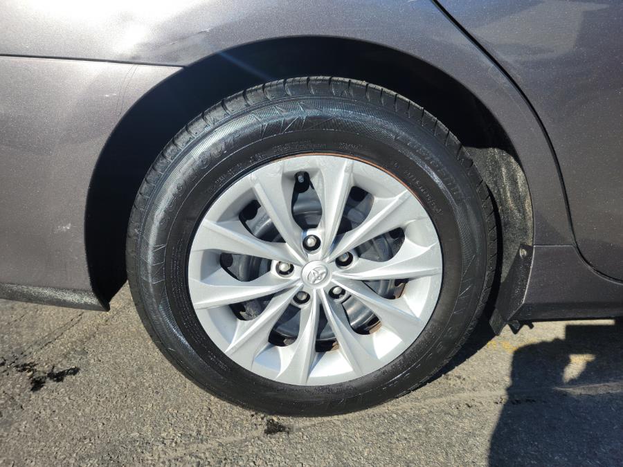 2015 Toyota Camry 4dr Sdn I4 Auto LE (Natl), available for sale in Philadelphia, Pennsylvania | Eugen's Auto Sales & Repairs. Philadelphia, Pennsylvania 2015 Toyota Camry 4dr Sdn I4 Auto LE (Natl), available for sale in Philadelphia, Pennsylvania | Eugen's Auto Sales & Repairs. Philadelphia, Pennsylvania