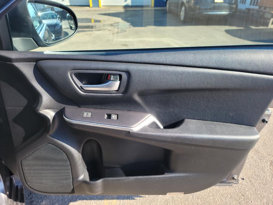 2015 Toyota Camry 4dr Sdn I4 Auto LE (Natl), available for sale in Philadelphia, Pennsylvania | Eugen's Auto Sales & Repairs. Philadelphia, Pennsylvania 2015 Toyota Camry 4dr Sdn I4 Auto LE (Natl), available for sale in Philadelphia, Pennsylvania | Eugen's Auto Sales & Repairs. Philadelphia, Pennsylvania