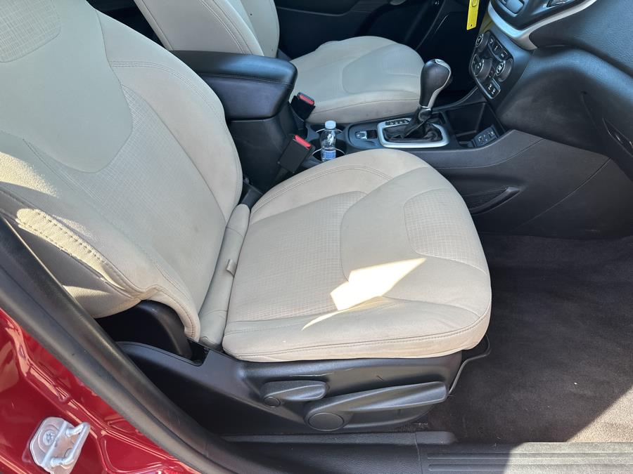 2016 Jeep Cherokee FWD 4dr Latitude, available for sale in Little Ferry, New Jersey | Victoria Preowned Autos Inc. Little Ferry, New Jersey 2016 Jeep Cherokee FWD 4dr Latitude, available for sale in Little Ferry, New Jersey | Victoria Preowned Autos Inc. Little Ferry, New Jersey