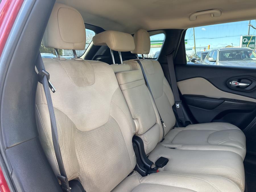 2016 Jeep Cherokee FWD 4dr Latitude, available for sale in Little Ferry, New Jersey | Victoria Preowned Autos Inc. Little Ferry, New Jersey 2016 Jeep Cherokee FWD 4dr Latitude, available for sale in Little Ferry, New Jersey | Victoria Preowned Autos Inc. Little Ferry, New Jersey