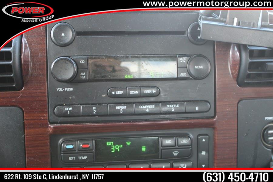 2007 Ford Super Duty F-350 SRW 4WD Crew Cab 156" XLT, available for sale in Lindenhurst, New York | Power Motor Group. Lindenhurst, New York 2007 Ford Super Duty F-350 SRW 4WD Crew Cab 156" XLT, available for sale in Lindenhurst, New York | Power Motor Group. Lindenhurst, New York