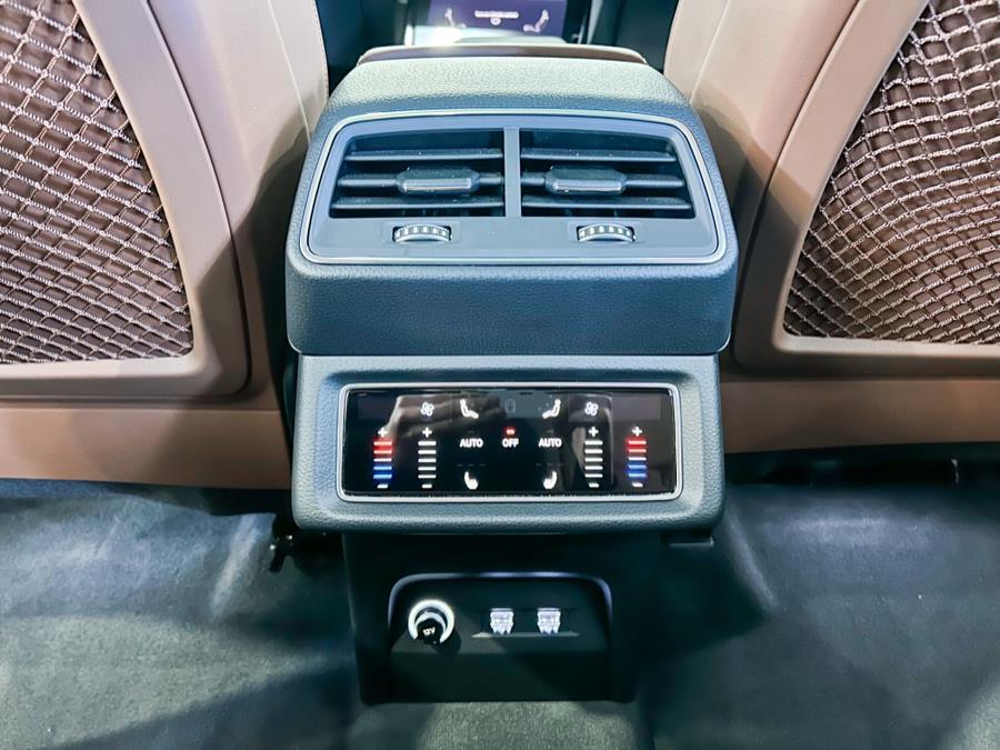 2019 Audi e-tron Prestige quattro, available for sale in Franklin Square, New York | Luxury Motor Club. Franklin Square, New York 2019 Audi e-tron Prestige quattro, available for sale in Franklin Square, New York | Luxury Motor Club. Franklin Square, New York
