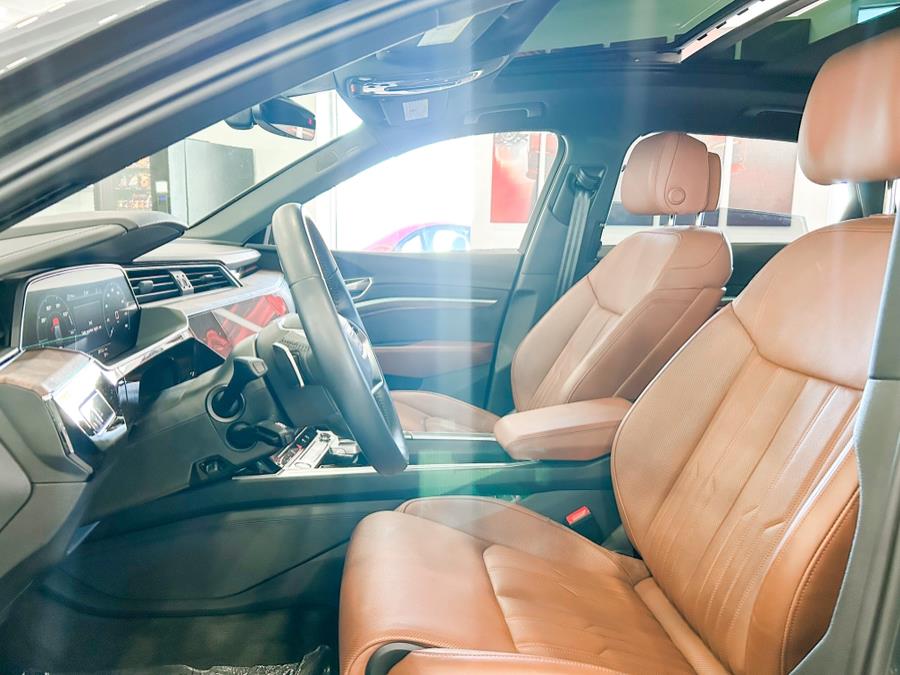 2019 Audi e-tron Prestige quattro, available for sale in Franklin Square, New York | Luxury Motor Club. Franklin Square, New York 2019 Audi e-tron Prestige quattro, available for sale in Franklin Square, New York | Luxury Motor Club. Franklin Square, New York