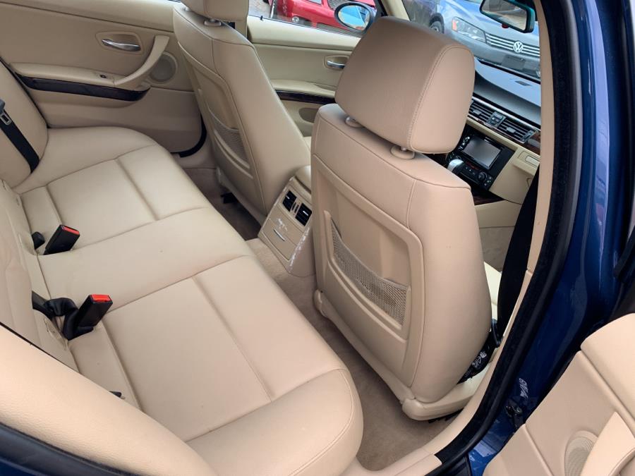 2006 BMW 3 Series 330xi 4dr Sdn AWD, available for sale in Springfield, Massachusetts | Absolute Motors Inc. Springfield, Massachusetts 2006 BMW 3 Series 330xi 4dr Sdn AWD, available for sale in Springfield, Massachusetts | Absolute Motors Inc. Springfield, Massachusetts