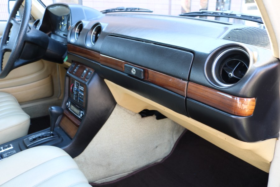 1980 Mercedes-Benz 300 Series 4dr Sedan 300D 3.0, available for sale in Bristol, Connecticut | Dealmax Motors LLC. Bristol, Connecticut 1980 Mercedes-Benz 300 Series 4dr Sedan 300D 3.0, available for sale in Bristol, Connecticut | Dealmax Motors LLC. Bristol, Connecticut