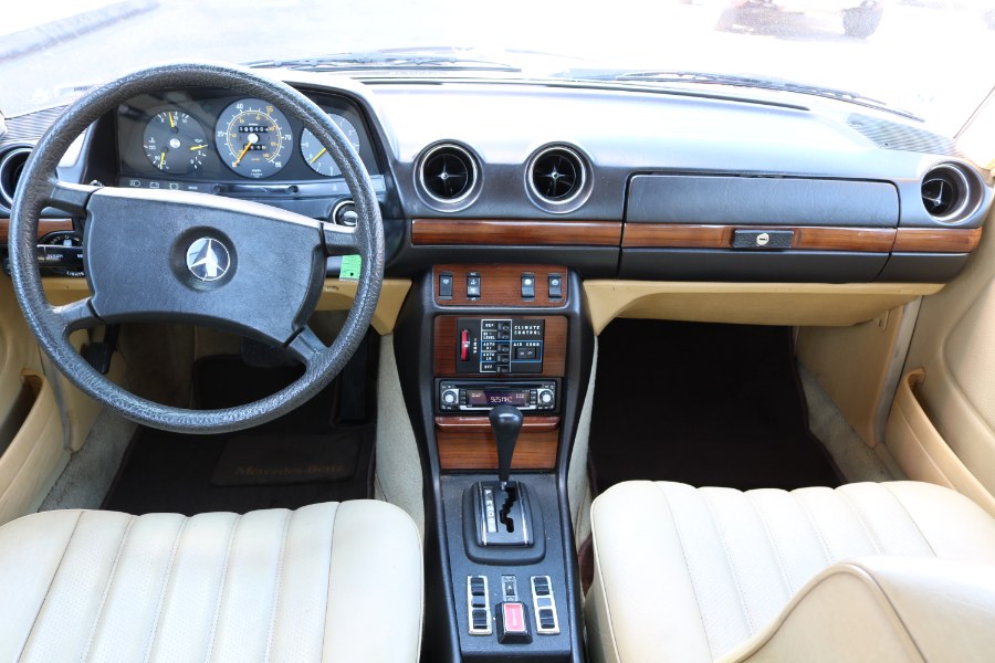 1980 Mercedes-Benz 300 Series 4dr Sedan 300D 3.0, available for sale in Bristol, Connecticut | Dealmax Motors LLC. Bristol, Connecticut 1980 Mercedes-Benz 300 Series 4dr Sedan 300D 3.0, available for sale in Bristol, Connecticut | Dealmax Motors LLC. Bristol, Connecticut
