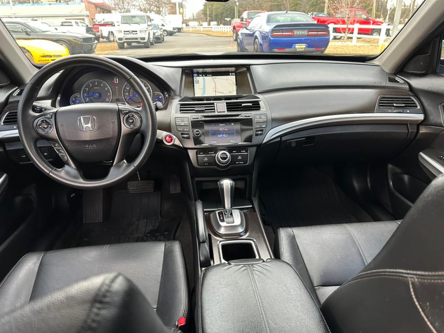 2015 Honda Crosstour 4WD V6 5dr EX-L w/Navi, available for sale in South Windsor, Connecticut | Mike And Tony Auto Sales, Inc. South Windsor, Connecticut 2015 Honda Crosstour 4WD V6 5dr EX-L w/Navi, available for sale in South Windsor, Connecticut | Mike And Tony Auto Sales, Inc. South Windsor, Connecticut
