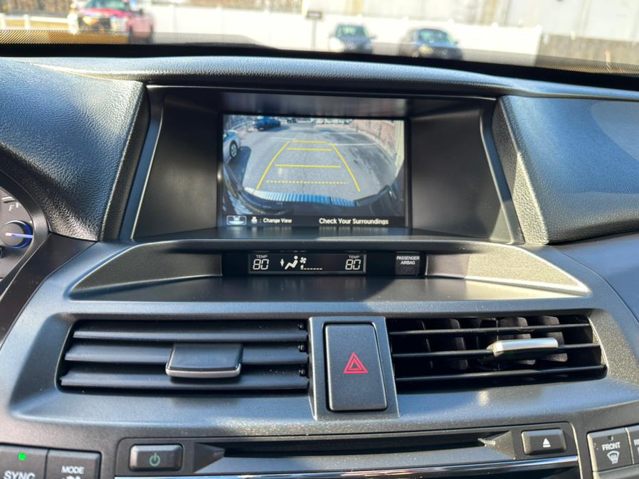 2015 Honda Crosstour 4WD V6 5dr EX-L w/Navi, available for sale in South Windsor, Connecticut | Mike And Tony Auto Sales, Inc. South Windsor, Connecticut 2015 Honda Crosstour 4WD V6 5dr EX-L w/Navi, available for sale in South Windsor, Connecticut | Mike And Tony Auto Sales, Inc. South Windsor, Connecticut