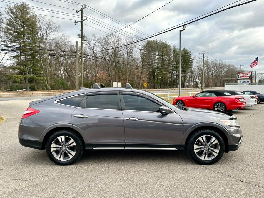 2015 Honda Crosstour 4WD V6 5dr EX-L w/Navi, available for sale in South Windsor, Connecticut | Mike And Tony Auto Sales, Inc. South Windsor, Connecticut 2015 Honda Crosstour 4WD V6 5dr EX-L w/Navi, available for sale in South Windsor, Connecticut | Mike And Tony Auto Sales, Inc. South Windsor, Connecticut