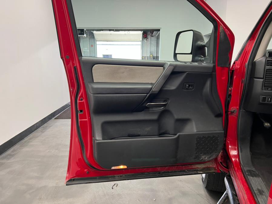 2012 Nissan Titan 4WD King Cab SWB SV, available for sale in Elizabeth, New Jersey | M Auto Group. Elizabeth, New Jersey 2012 Nissan Titan 4WD King Cab SWB SV, available for sale in Elizabeth, New Jersey | M Auto Group. Elizabeth, New Jersey
